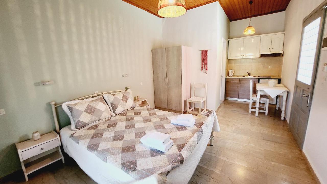 Aristea Studios Kato Korakiana Exteriör bild