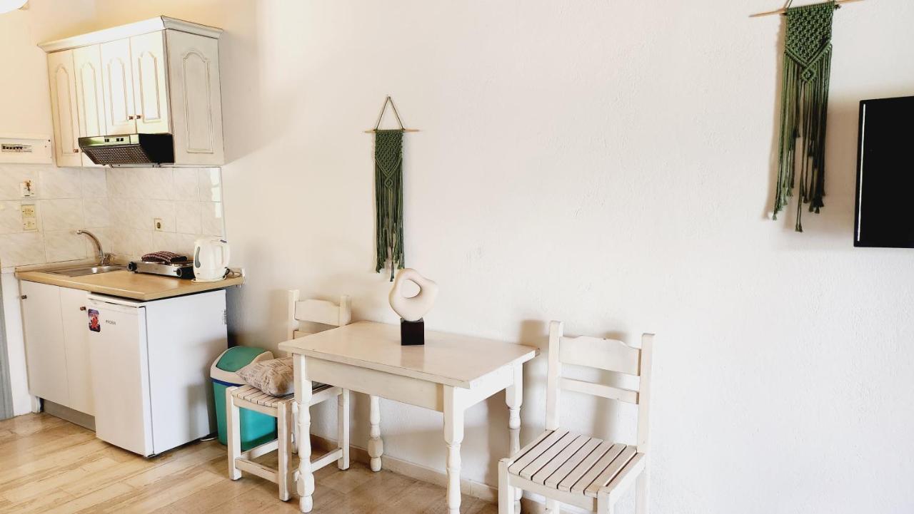 Aristea Studios Kato Korakiana Exteriör bild